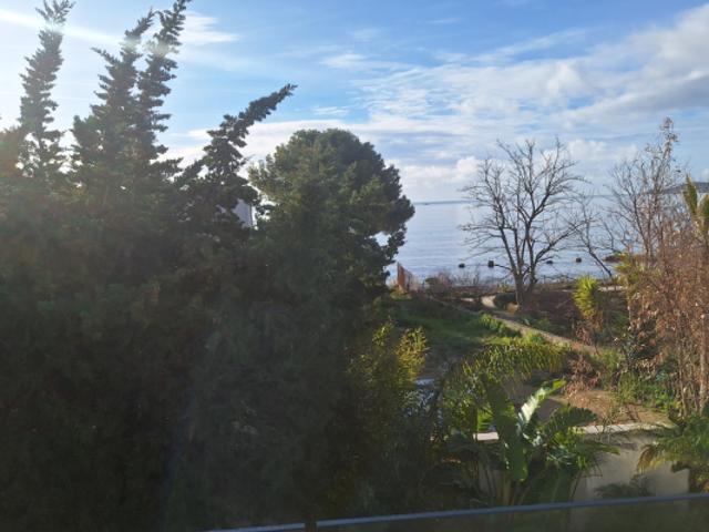 VILLA BORD DE MER