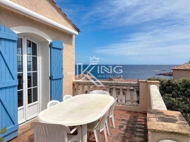 VILLA BORD DE MER