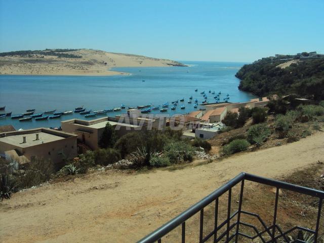 Villa bord de la lagune à vendre