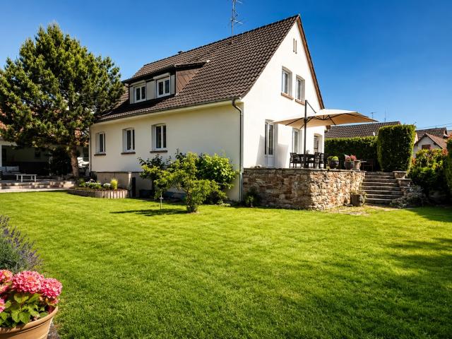 VILLA BREUSCWICKERSHEIM