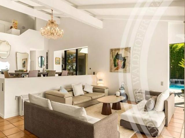 Villa • Cannes