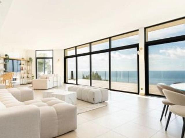 Villa • Cabbe Saint Roman