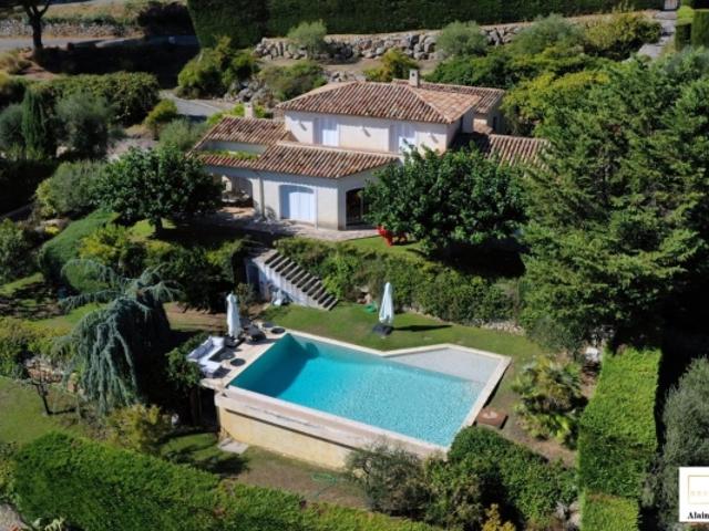 VILLA. CABRIS. 1490000€