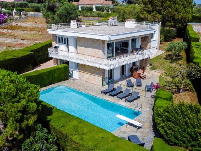 Villa californienne d'exception aux Collettes
