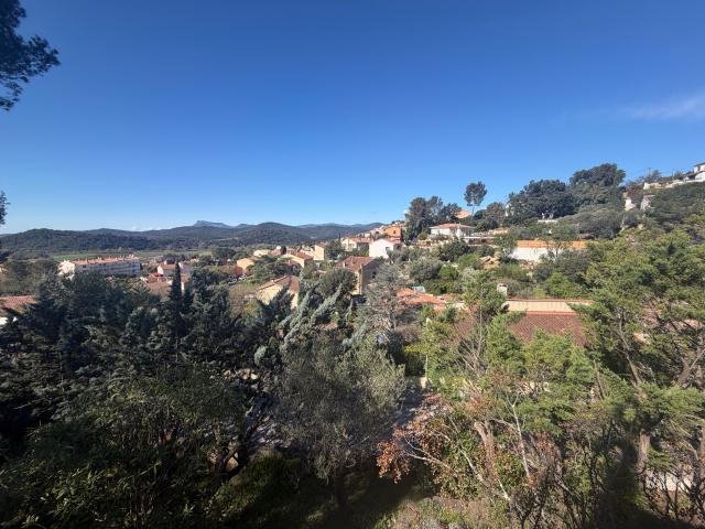 Pierrefeu du var Villa au calme vue panoramique sur le village