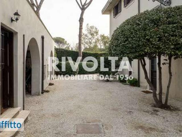 Villa Cassia, tomba di nerone, roma