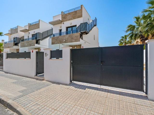 Villa / Chalet de 105 m2 en venta en Torrevieja, España