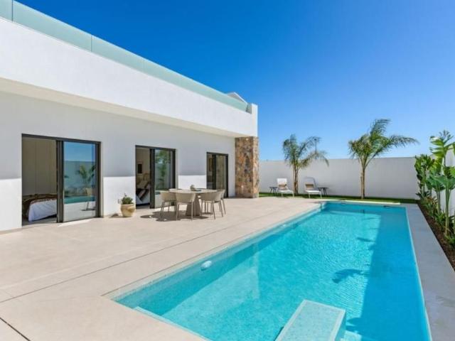 Villa / Chalet de 109 m2 en venta en Los Alcázares, España