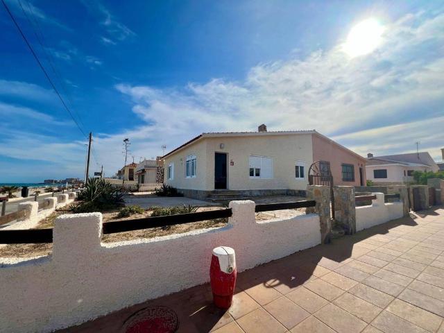 Villa / Chalet de 113 m2 en venta en Torrevieja, Comunidad Valenciana