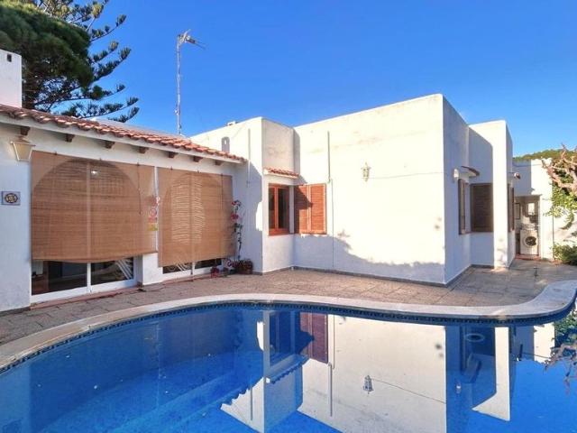 Villa / Chalet de 120 m2 en venta en Ciudadela, España