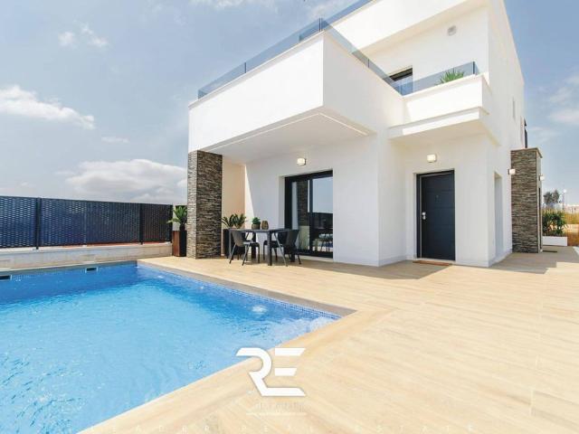 Villa / Chalet de 138 m2 en venta en Orihuela, España