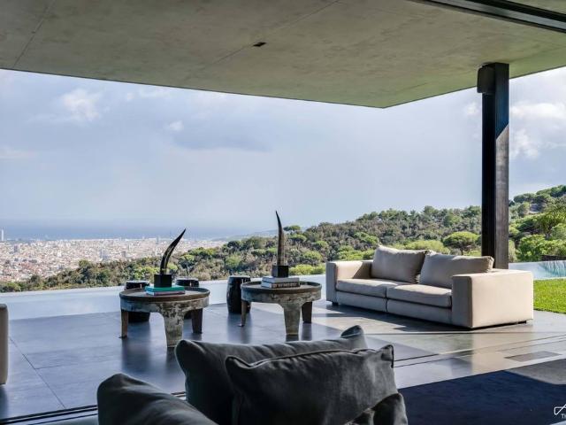 Villa / Chalet de 1450 m2 en venta en Barcelona, Cataluña