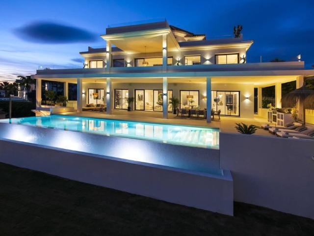 Villa / Chalet de 1466 m2 en venta en Marbella, Andalucía