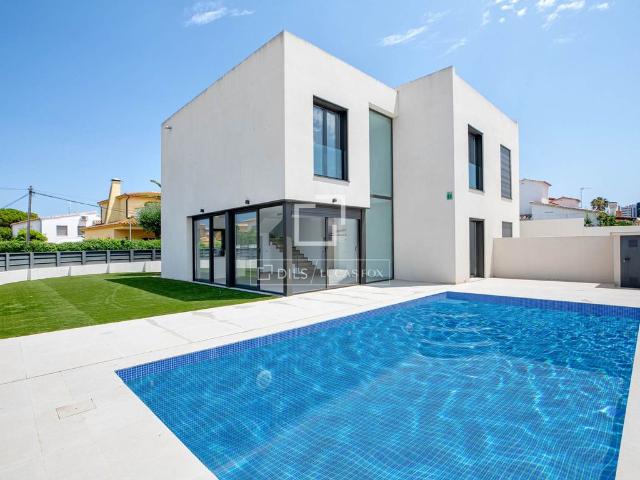 Villa / Chalet de 169 m2 en venta en Empuriabrava, España