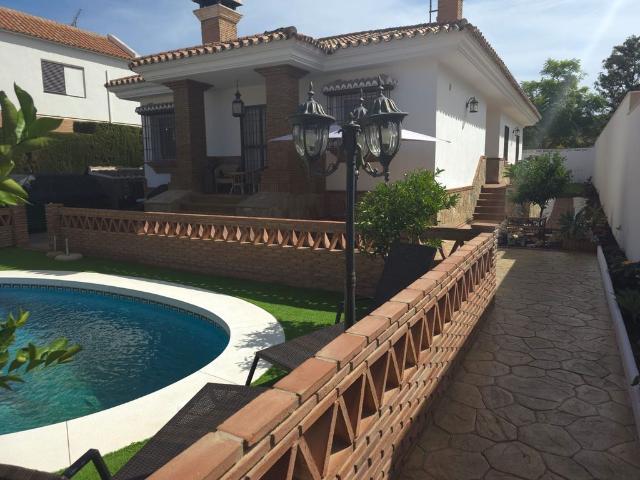 Villa / Chalet de 162 m2 en venta en Málaga, España
