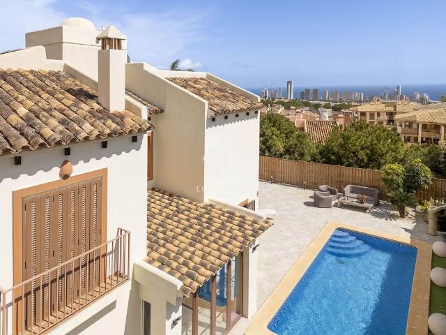 Villa / Chalet de 170 m2 en venta en Finestrat, España