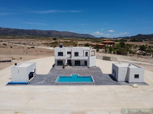 Villa / Chalet de 180 m2 en venta en Alicante, Comunidad Valenciana