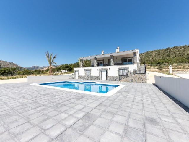 Villa / Chalet de 180 m2 en venta en La Romana, Comunidad Valenciana