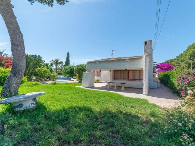 Villa / Chalet de 204 m2 en venta en Santiago de la Ribera, Murcia