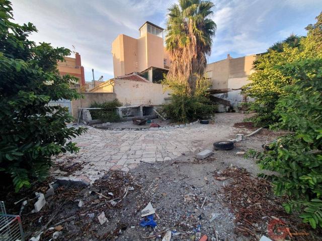Villa / Chalet de 200 m2 en venta en Motril, Andalucía