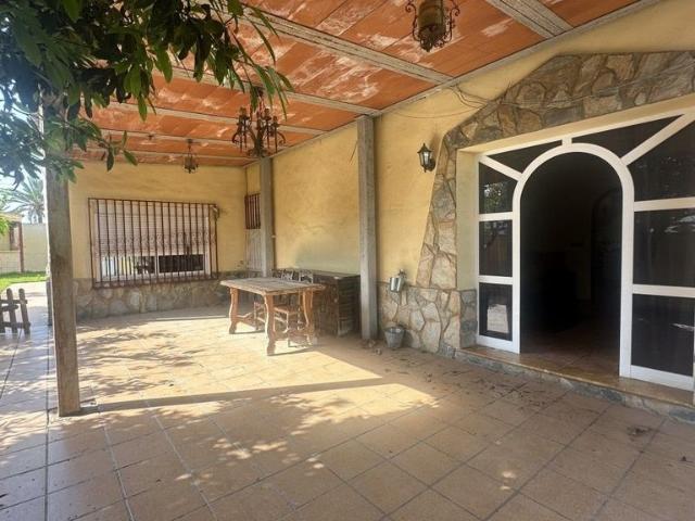 Villa / Chalet de 200 m2 en venta en Alfaz del Pi, Comunidad Valenciana