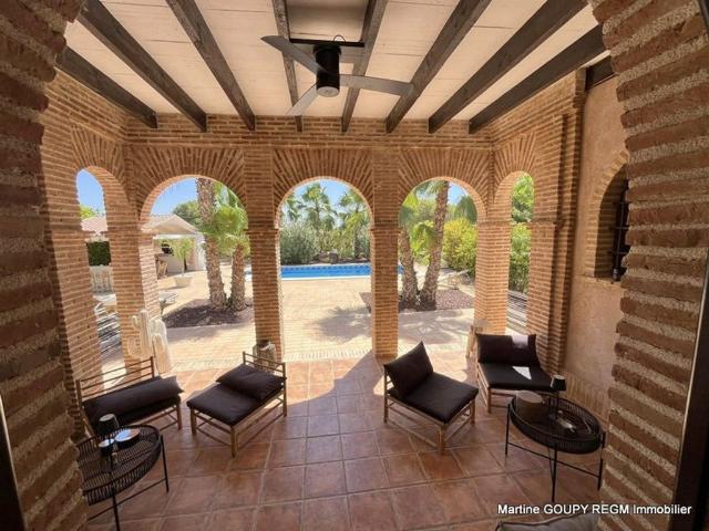 Villa / Chalet de 210 m2 en venta en Torrellano, Comunidad Valenciana