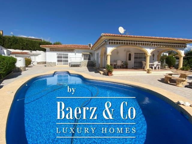 Villa / Chalet de 228 m2 en venta en Alfaz del Pi, Comunidad Valenciana