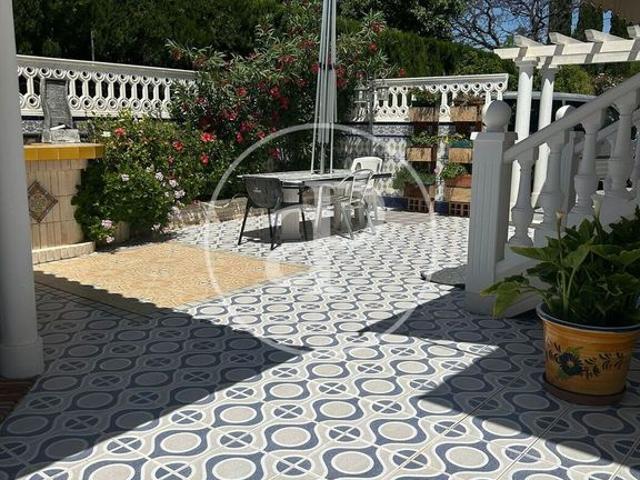 Villa / Chalet de 221 m2 en venta en Alicante, Comunidad Valenciana