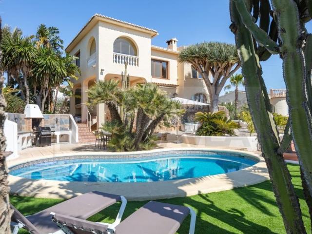 Villa / Chalet de 240 m2 en venta en Jávea, España