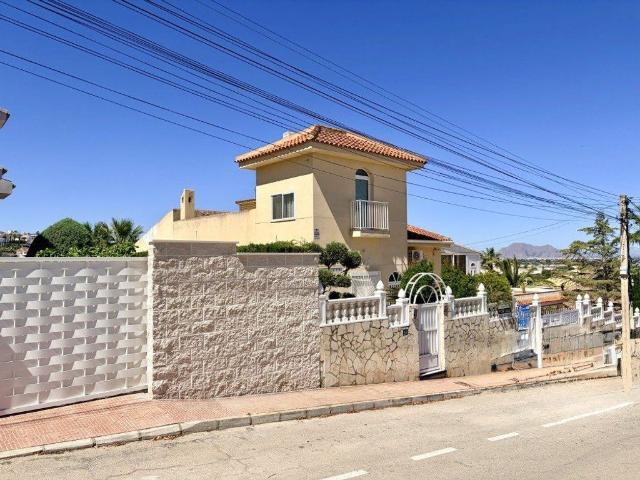 Villa / Chalet de 241 m2 en venta en Rojales, Comunidad Valenciana