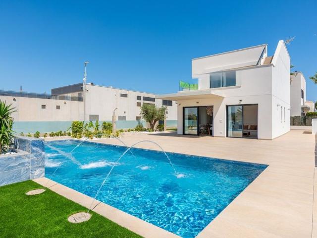 Villa / Chalet de 242 m2 en venta en Playas de Orihuela, Comunidad Valenciana