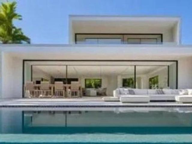 Villa / Chalet de 278 m2 en venta en Benalmádena, Andalucía