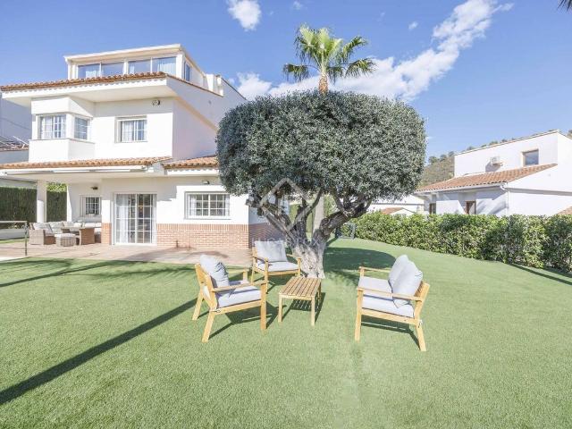 Villa / Chalet de 285 m2 en venta en Puzol, España