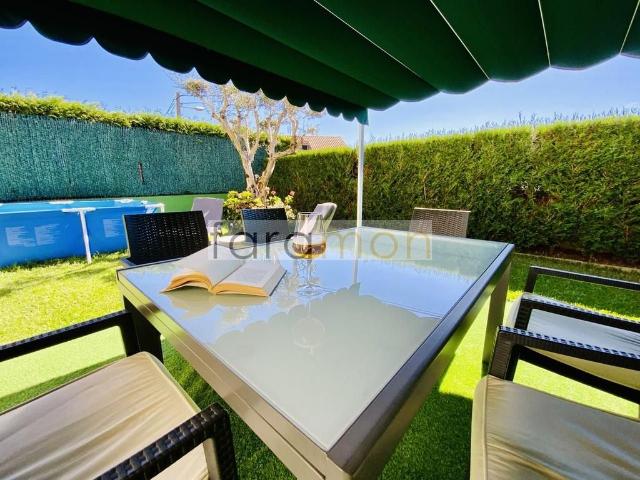 Villa / Chalet de 300 m2 en venta en Vigo, España
