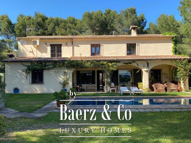 Villa / Chalet de 300 m2 en venta en 3720, Benissa, Provincia de Alicante, Comunidad Valenciana