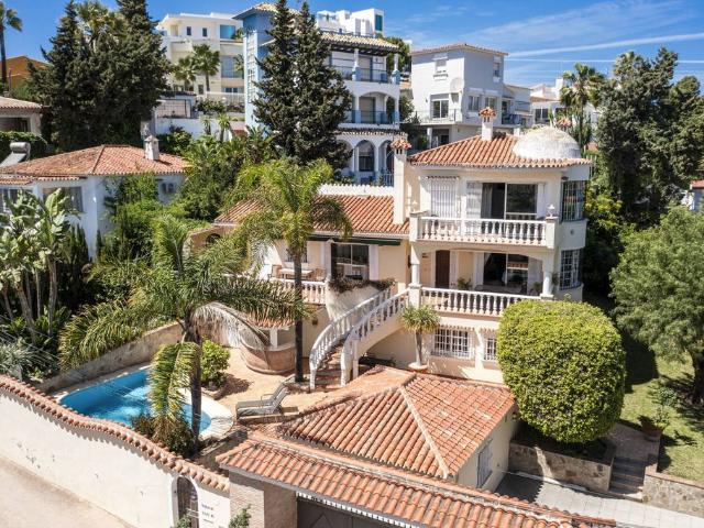 Villa / Chalet de 302 m2 en venta en Marbella, Andalucía