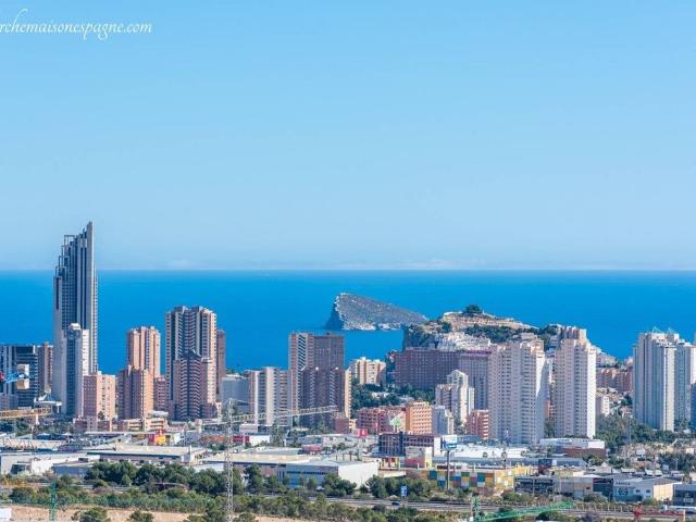 Villa / Chalet de 335 m2 en venta en Finestrat, Comunidad Valenciana