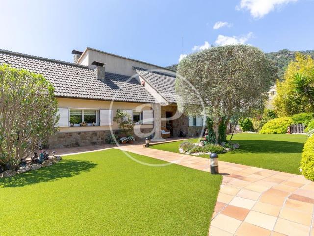 Villa / Chalet de 345 m2 en venta en Matadepera, Cataluña