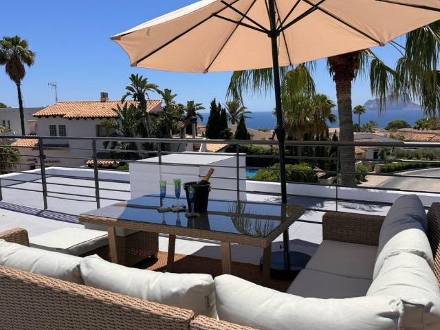 Villa / Chalet de 355 m2 en venta en Moraira, España