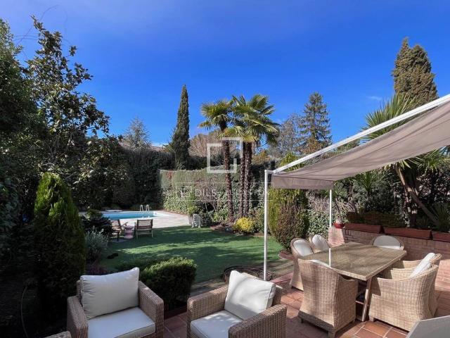 Villa / Chalet de 350 m2 en venta en Majadahonda, España