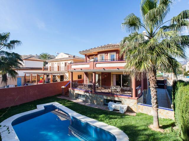 Villa / Chalet de 350 m2 en venta Fuengirola, España