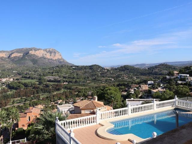 Villa / Chalet de 369 m2 en venta en Denia, España