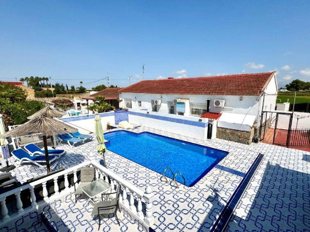 Villa / Chalet de 374 m2 en venta en Dolores, Comunidad Valenciana