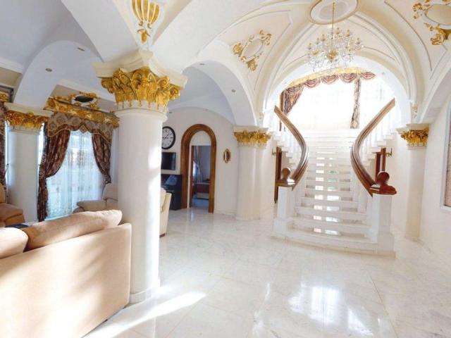 Villa / Chalet de 380 m2 en venta en La Marina, Comunidad Valenciana