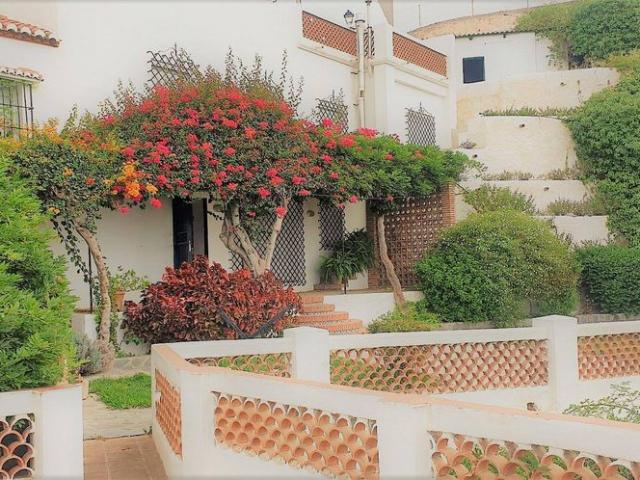 Villa / Chalet de 418 m2 en venta en Salobreña, España