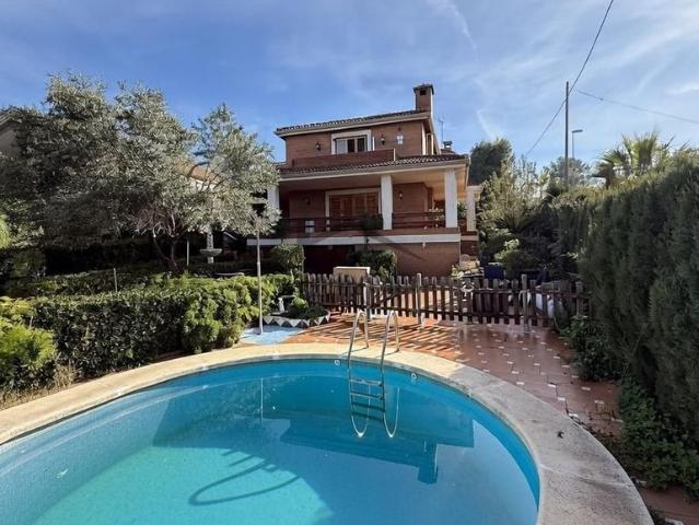 Villa / Chalet de 442 m2 en venta en Carcagente, Comunidad Valenciana