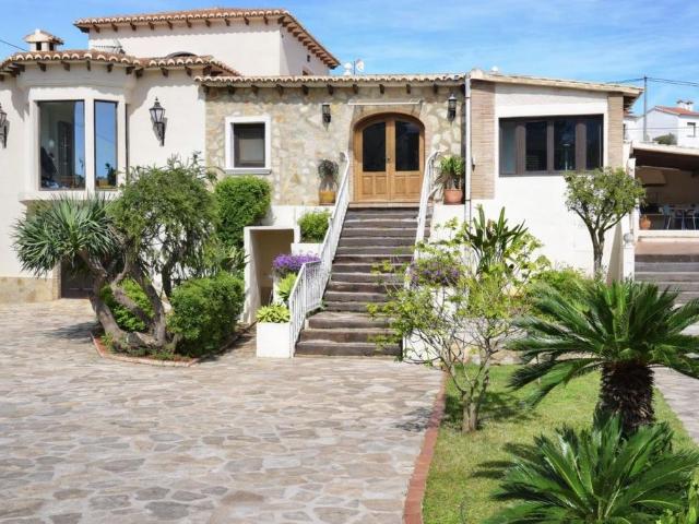 Villa / Chalet de 450 m2 en venta en Denia, Comunidad Valenciana