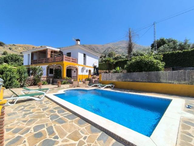 Villa / Chalet de 453 m2 en venta en Mijas, Andalucía