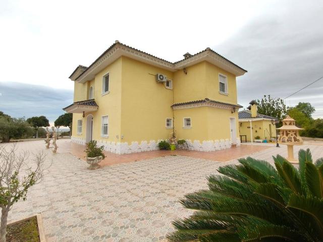 Villa / Chalet de 486 m2 en venta en Crevillente, España