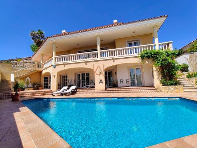 Exclusiva Villa / Chalet de 535 m2 en venta en Menorca, Baleares